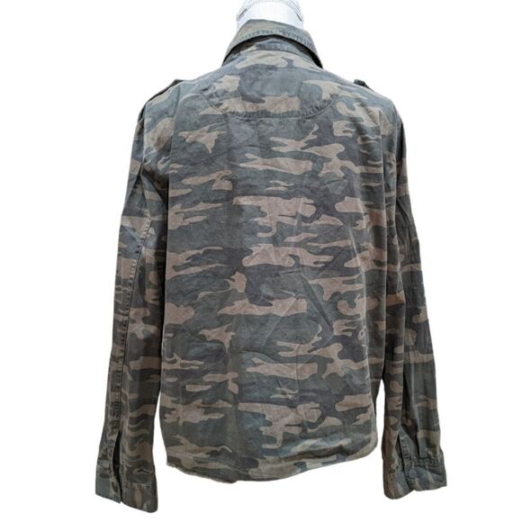 Sanctuary Women's Army Green Camo Button Snap Jacket Raw Hem Size L - Picture 2 of 13